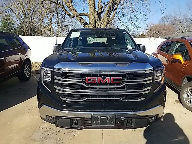 Certified 2025 GMC Sierra 1500 SLT image 6