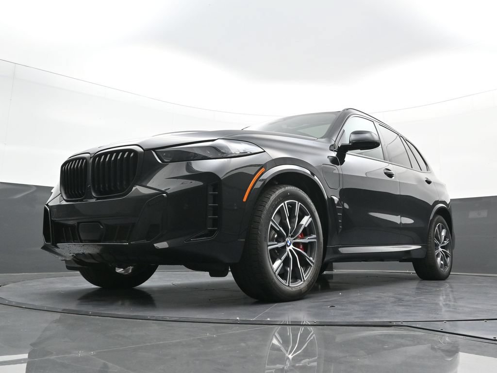 New 2026 BMW X5 xDrive50e w/ M Sport Package AWD/4WD image 24