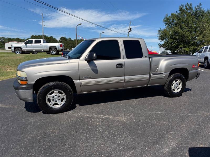 Used 1999 Chevrolet Silverado 1500 LS w/ Off-Road Chassis Pkg AWD/4WD image 2