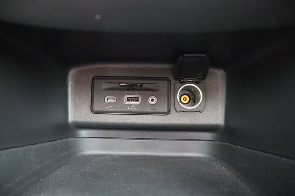 Used 2024 Chevrolet Equinox RS FWD image 13