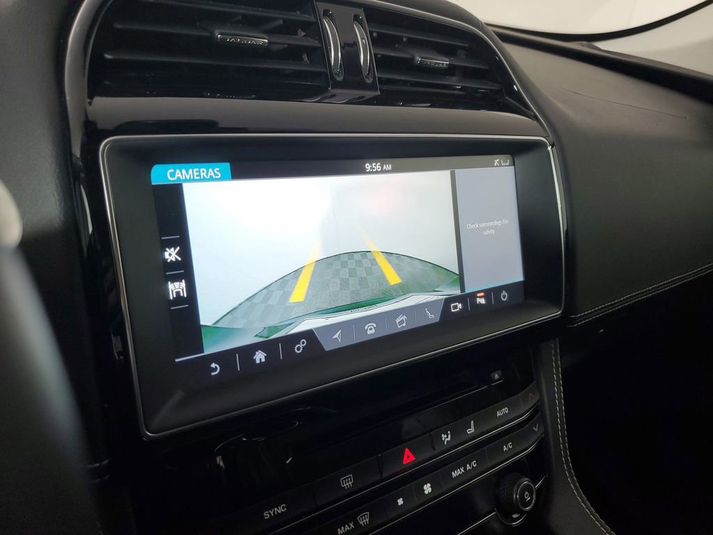 Used 2018 Jaguar F-PACE R-Sport image 29