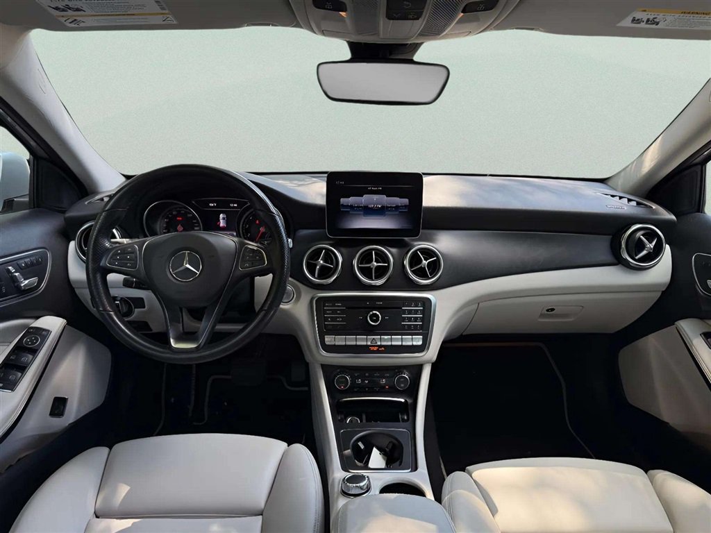 Used 2019 Mercedes-Benz GLA 250 4MATIC image 17