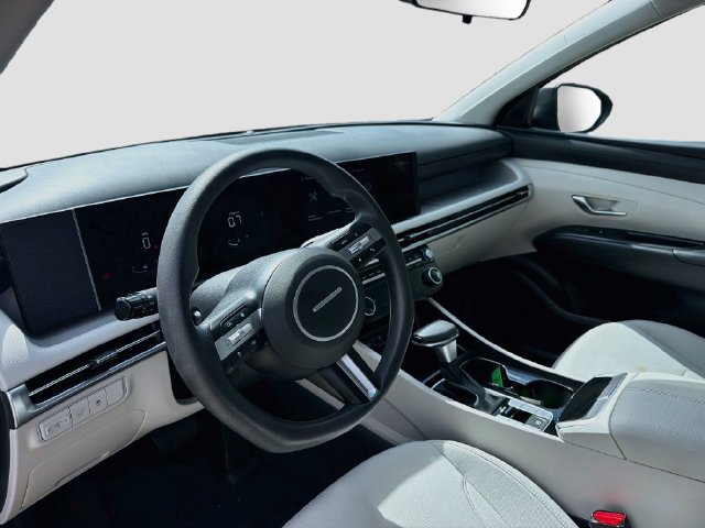 Certified 2025 Hyundai Tucson SEL FWD image 10