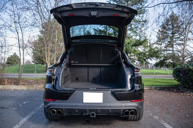 Used 2024 Porsche Cayenne S AWD/4WD image 76