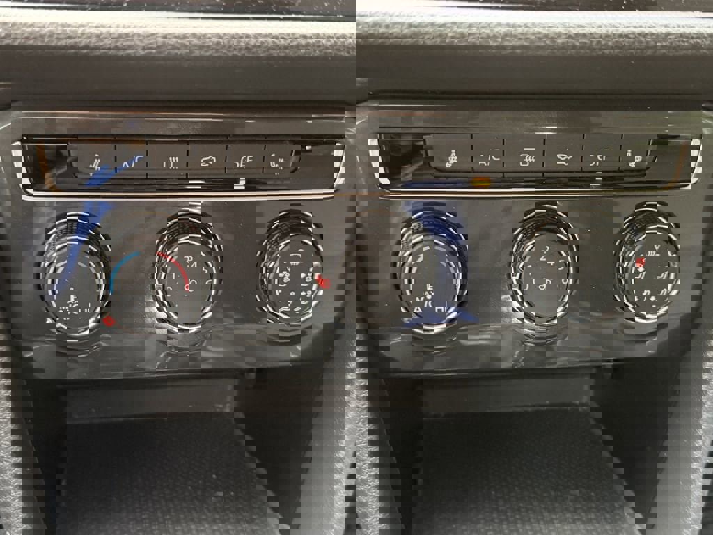 Used 2024 Volkswagen Tiguan S image 26