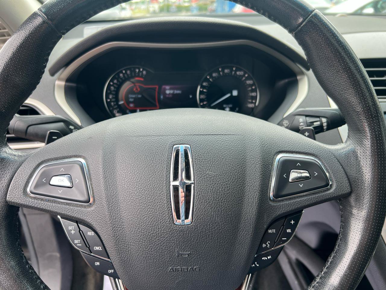 Used 2013 Lincoln MKZ FWD image 22