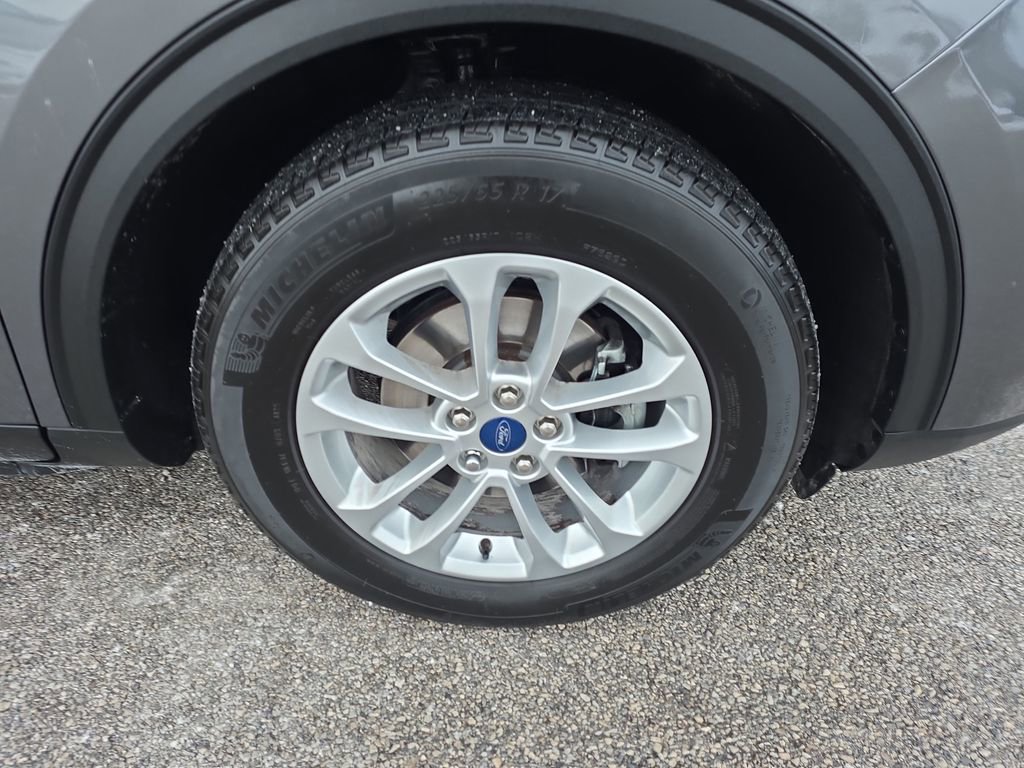 Used 2022 Ford Escape SE w/ Cold Weather Package image 9