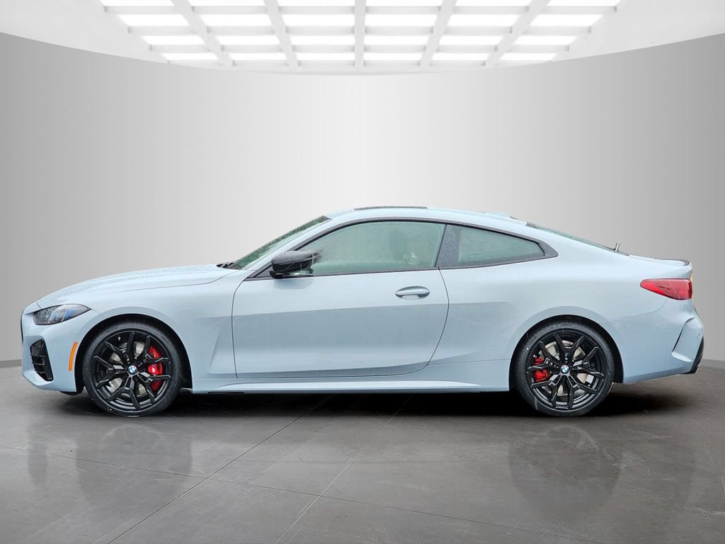 Used 2026 BMW 430i Coupe w/ M Sport Package RWD image 3