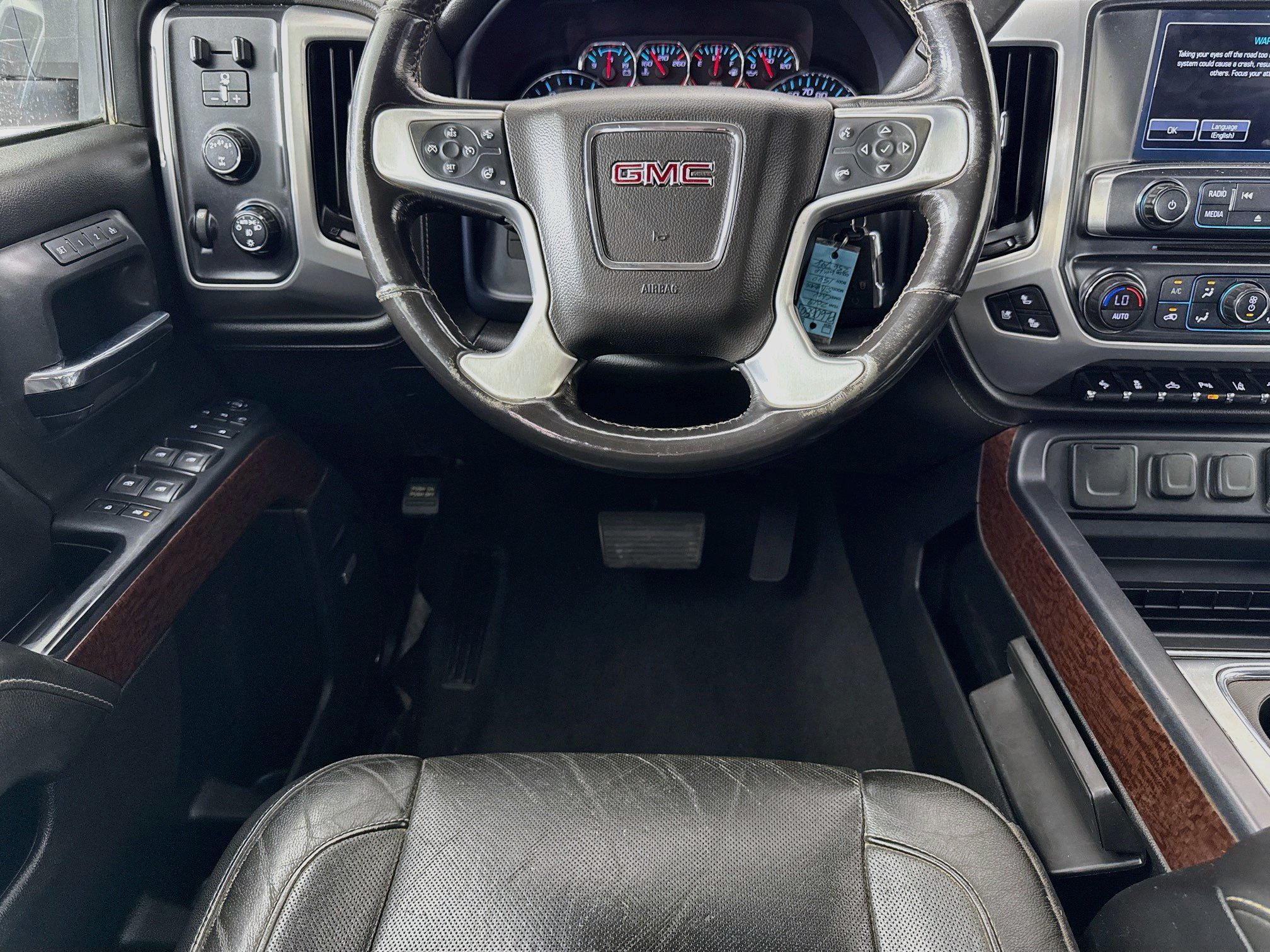 Used 2019 GMC Sierra 2500 SLT w/ Duramax Plus Package AWD/4WD image 23