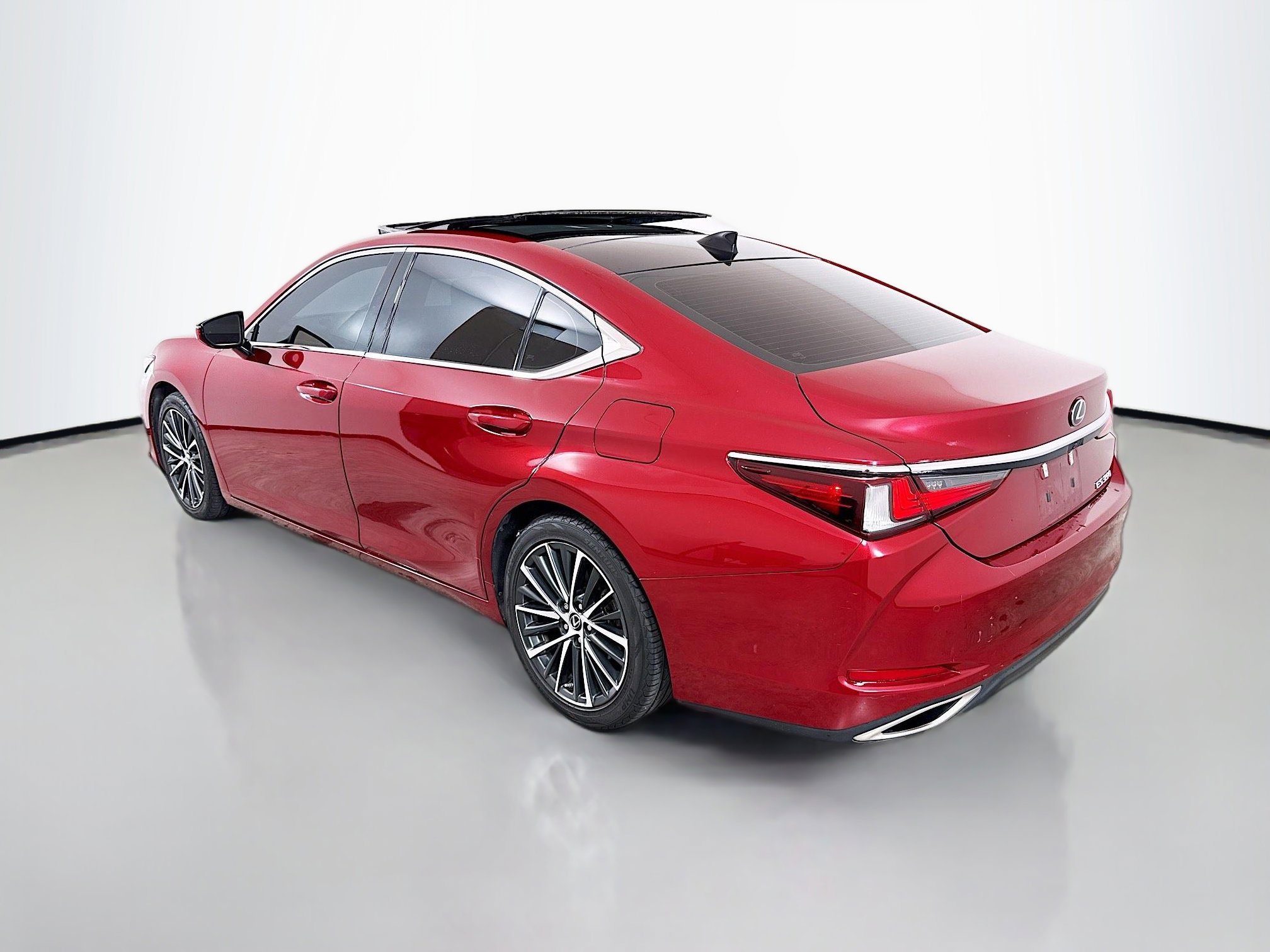 Used 2022 Lexus ES 350 w/ Premium Package FWD image 5