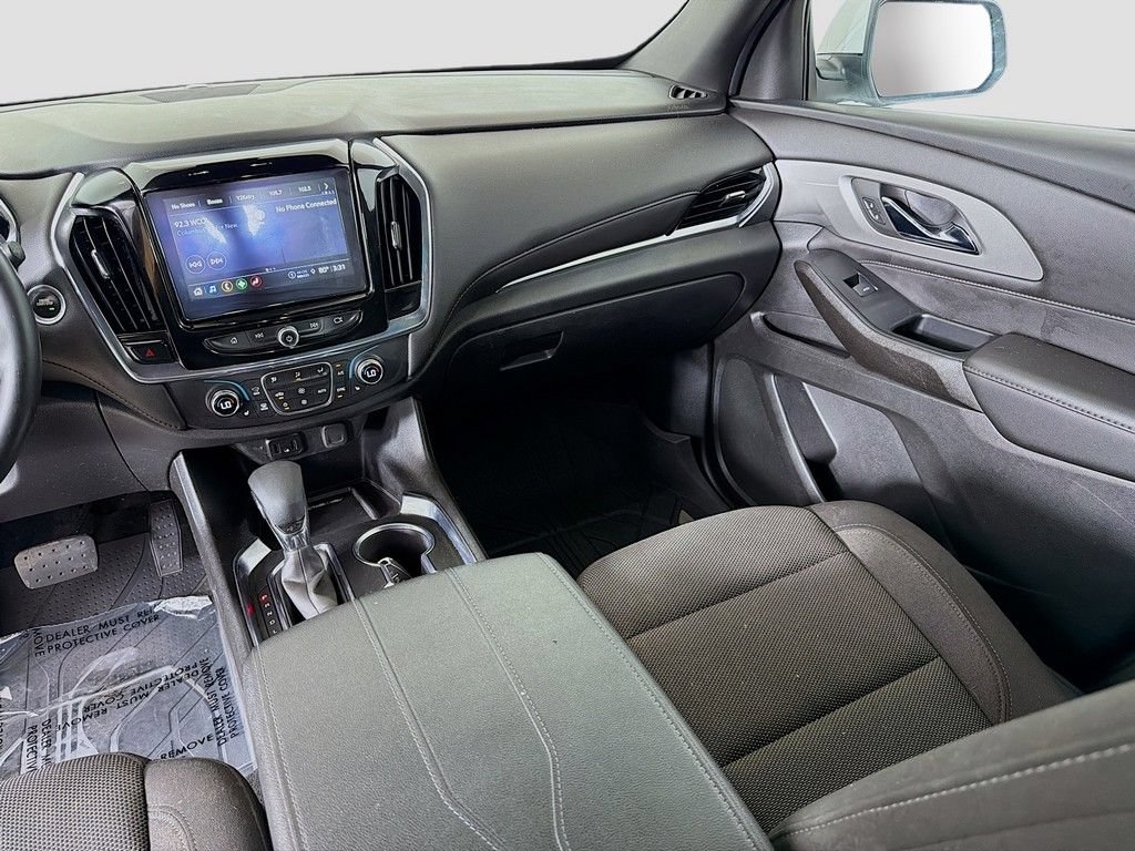 Used 2023 Chevrolet Traverse LT w/ LPO, Floor Liner Package AWD/4WD image 28
