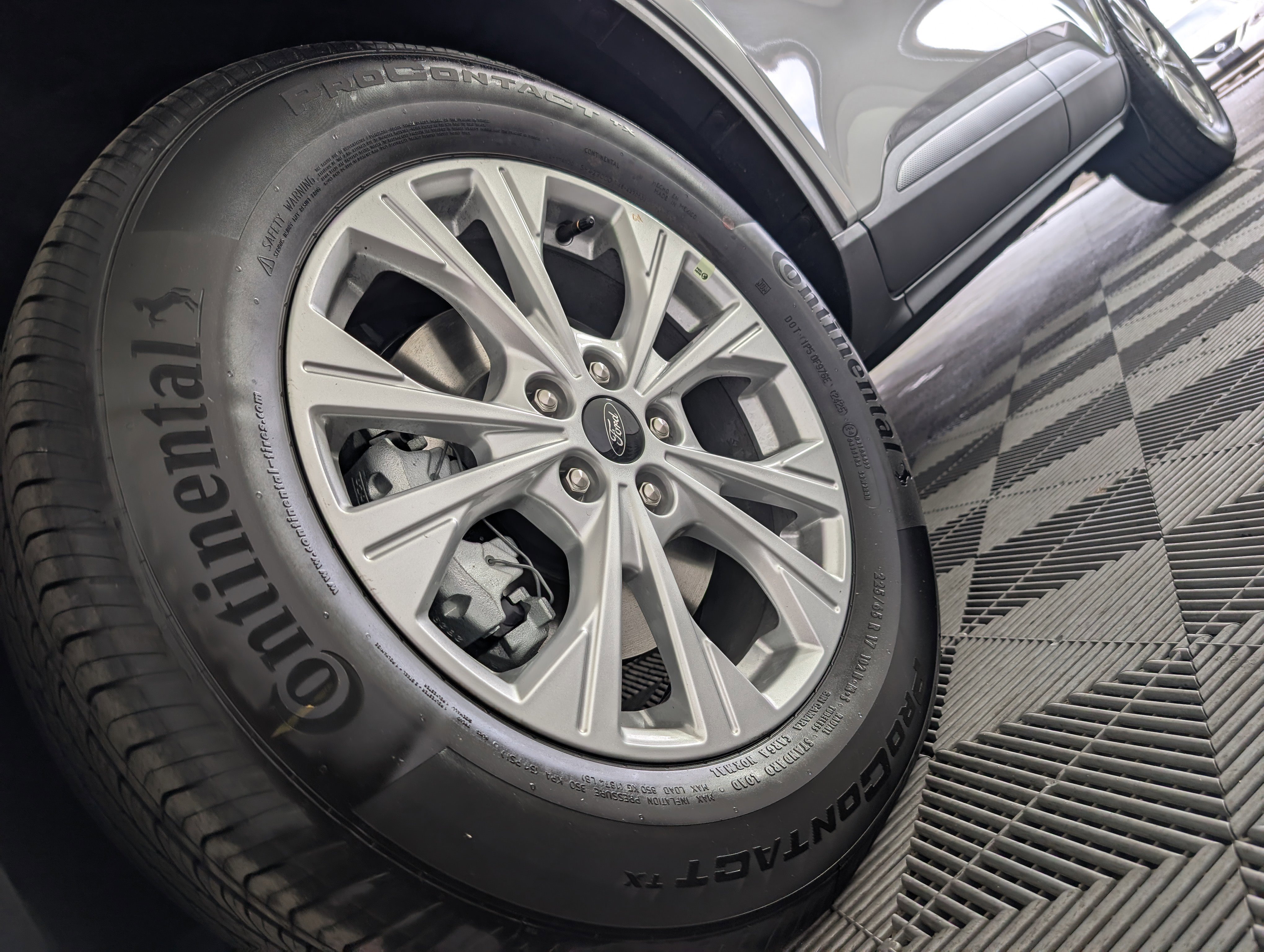 New 2025 Ford Escape Active w/ Cold Weather Package image 18