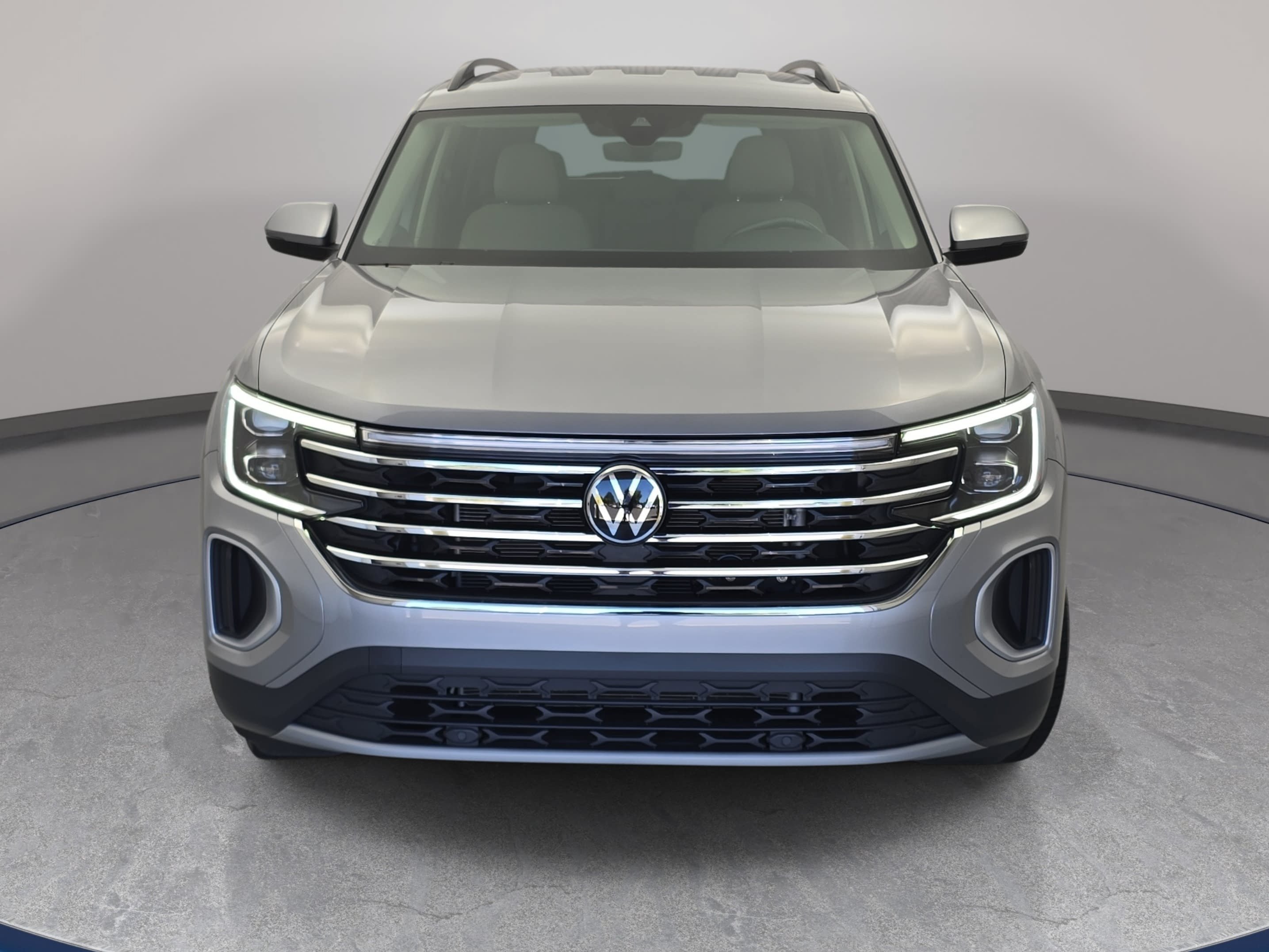 Certified 2026 Volkswagen Atlas SE FWD image 2