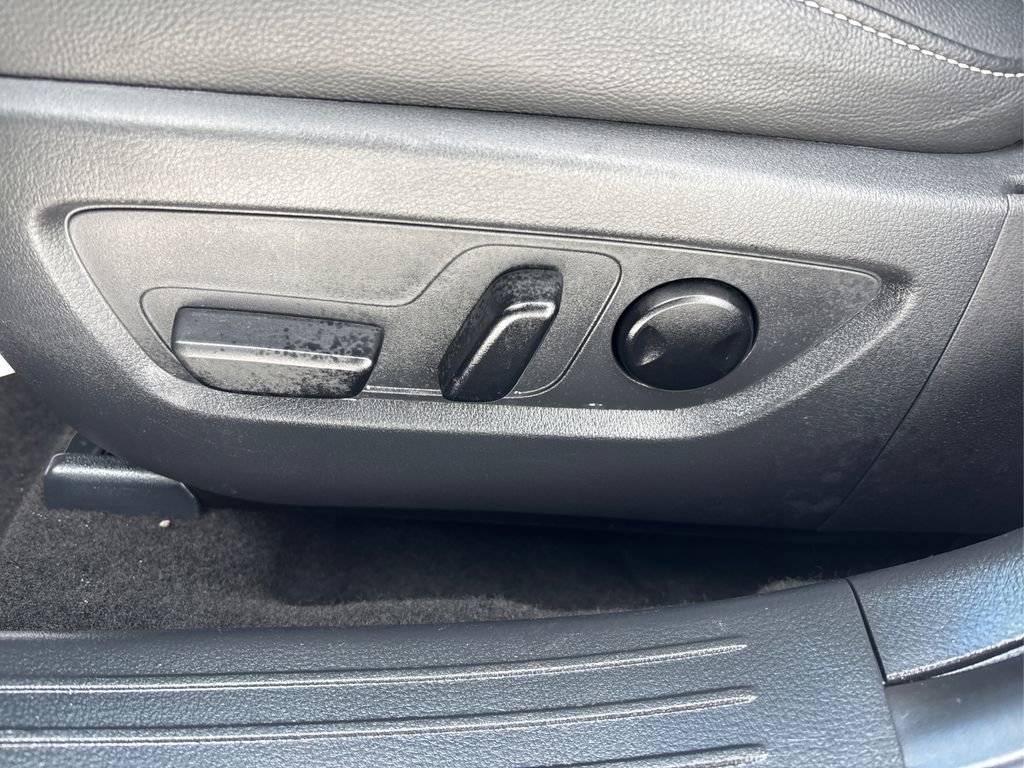 Used 2025 MAZDA CX-50 AWD 2.5 S w/ Preferred Package image 37