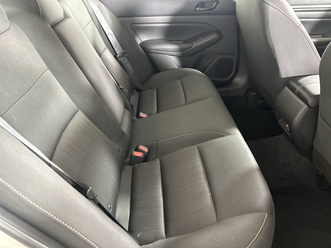 Used 2025 Nissan Altima 2.5 SV FWD image 25