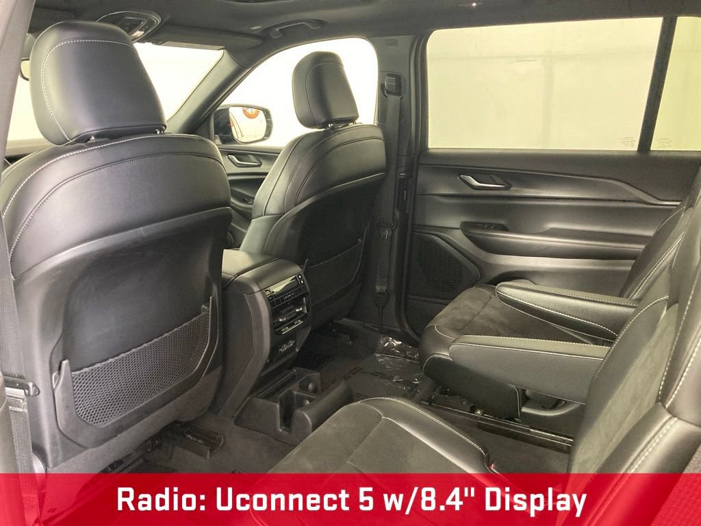 Used 2023 Jeep Grand Cherokee L Laredo AWD/4WD image 16