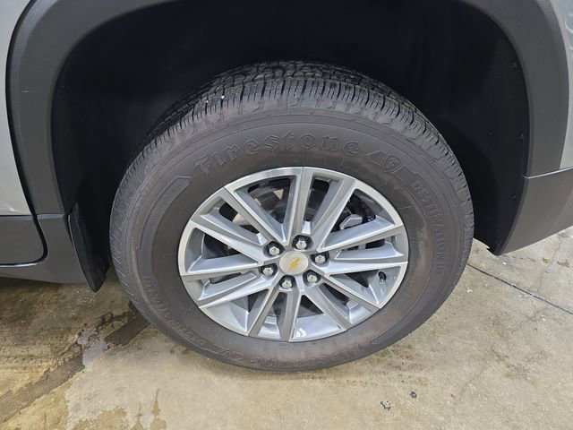 Used 2023 Chevrolet Traverse LT w/ LPO, Cargo Package image 36