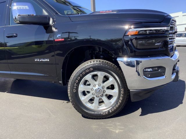 New 2026 RAM 2500 Laramie w/ Sport Appearance Package AWD/4WD image 3
