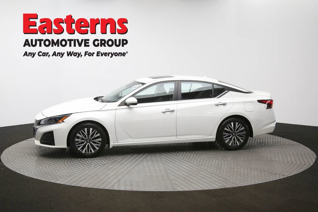 Used 2024 Nissan Altima 2.5 SV w/ SV Premium Package image 59