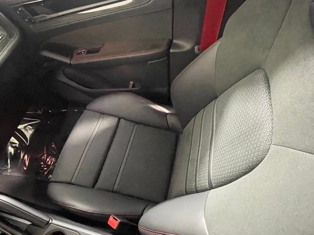 Used 2025 Porsche Cayenne GTS image 20