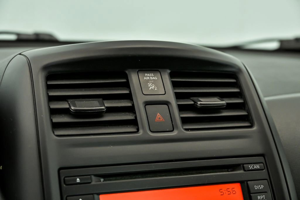 Used 2016 Nissan Versa S Plus image 19