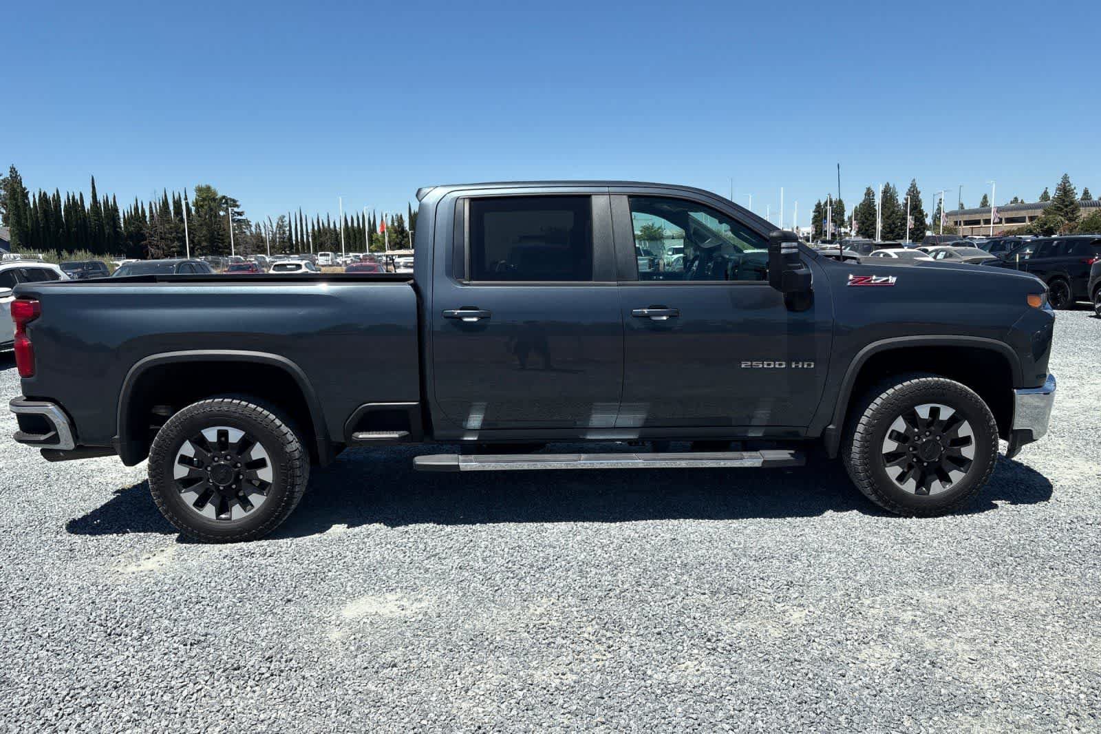 Used 2020 Chevrolet Silverado 2500 LT w/ Convenience Package AWD/4WD image 9