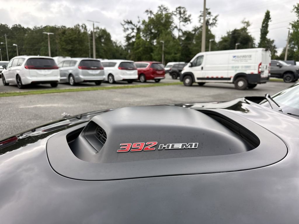 Used 2022 Dodge Challenger R/T Scat Pack w/ Shaker Package RWD image 4
