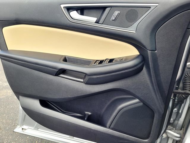 Certified 2022 Ford Edge SEL w/ Convenience Package AWD/4WD image 14