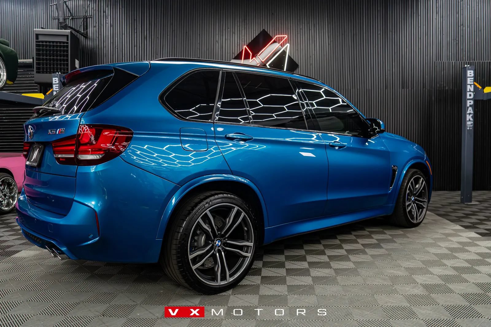 Used 2017 BMW X5 M AWD/4WD image 2