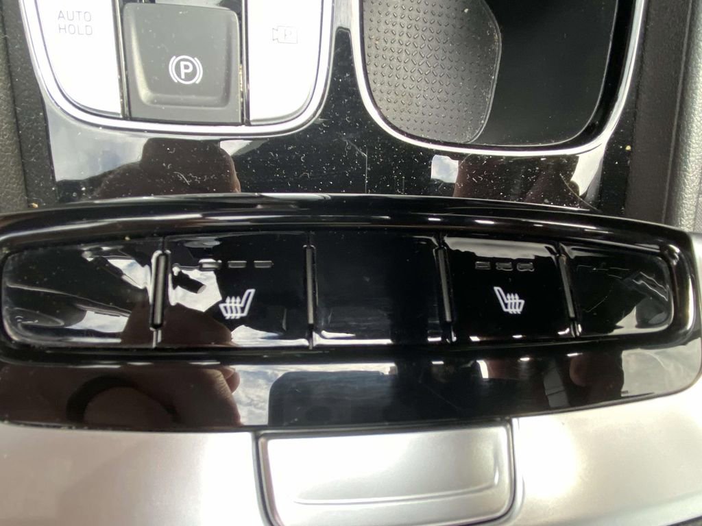 Used 2022 Hyundai Santa Cruz SEL Premium image 19