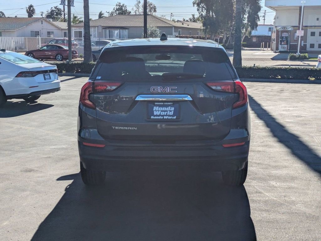 Used 2020 GMC Terrain SLE image 9