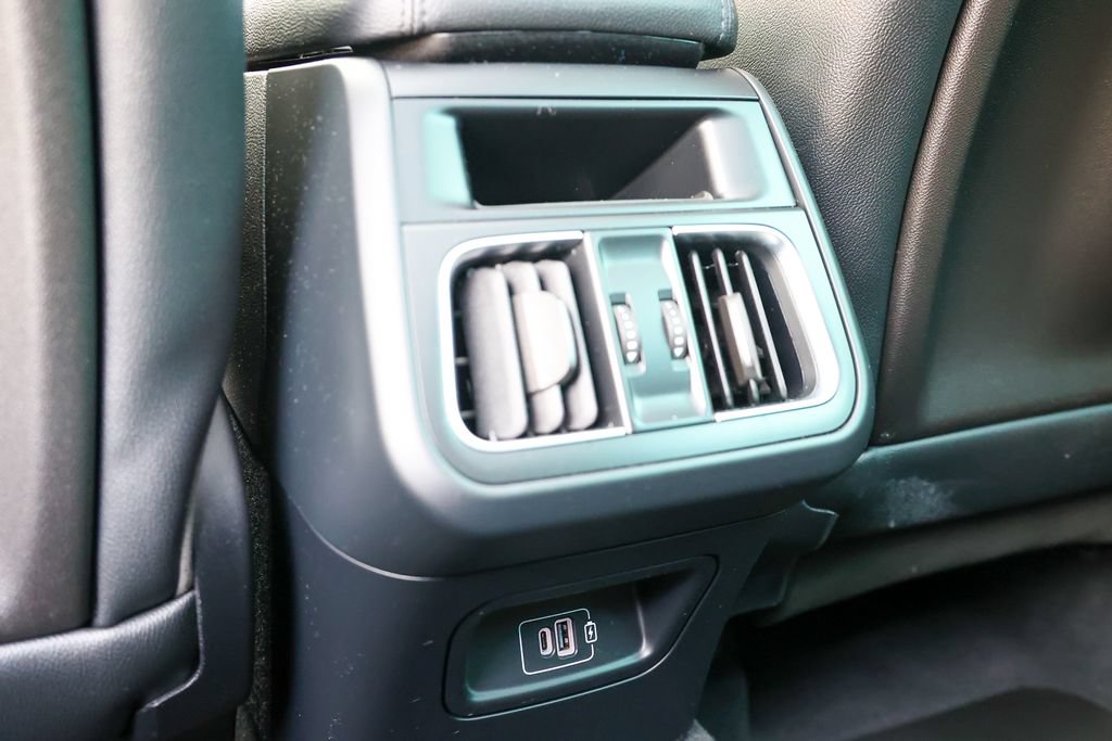 Used 2024 Maserati Grecale Modena AWD/4WD image 43