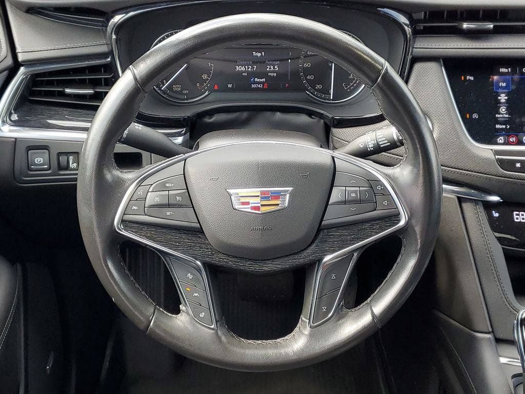 Used 2023 Cadillac XT5 Premium Luxury w/ LPO, Floor Liner Package FWD image 28