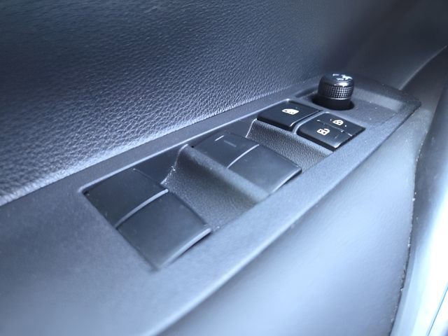Used 2024 Toyota Corolla SE w/ SE Premium Package FWD image 19