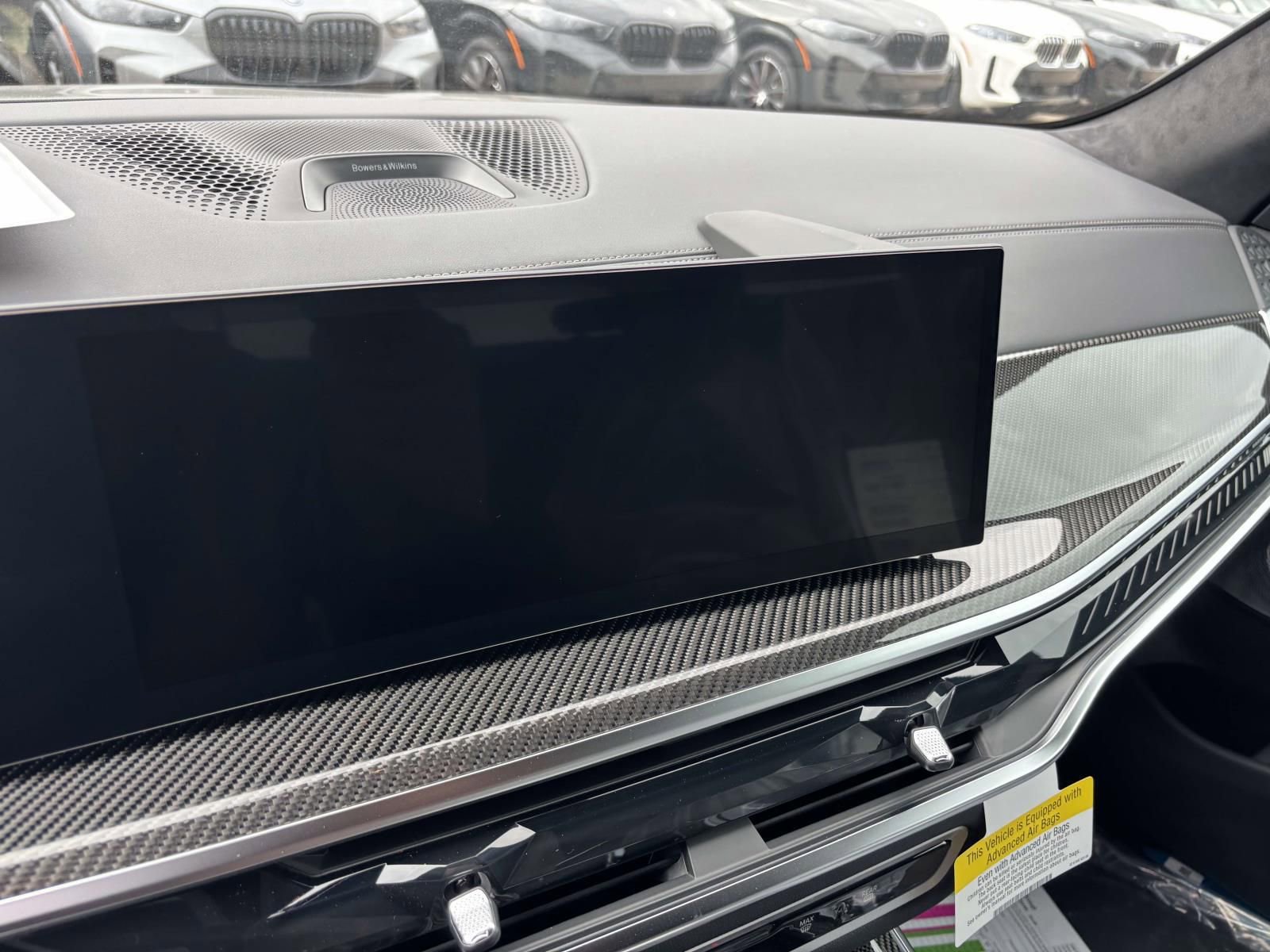 New 2026 BMW X5 M60i image 14