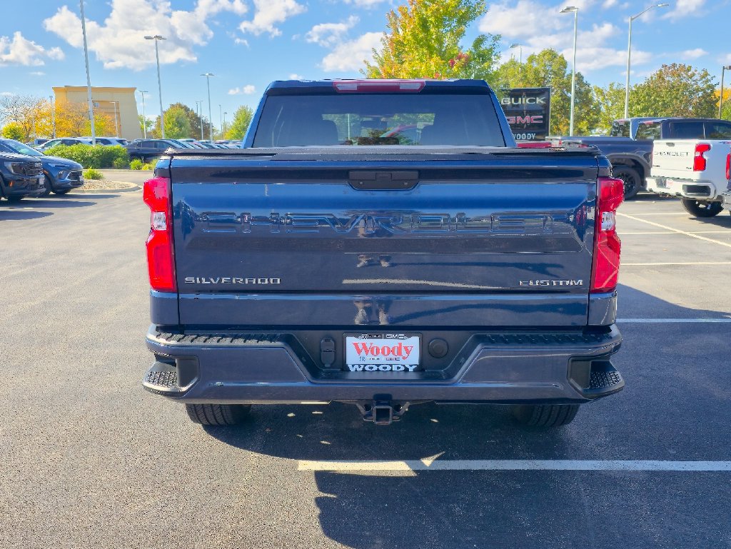 Certified 2022 Chevrolet Silverado 1500 Custom AWD/4WD image 9