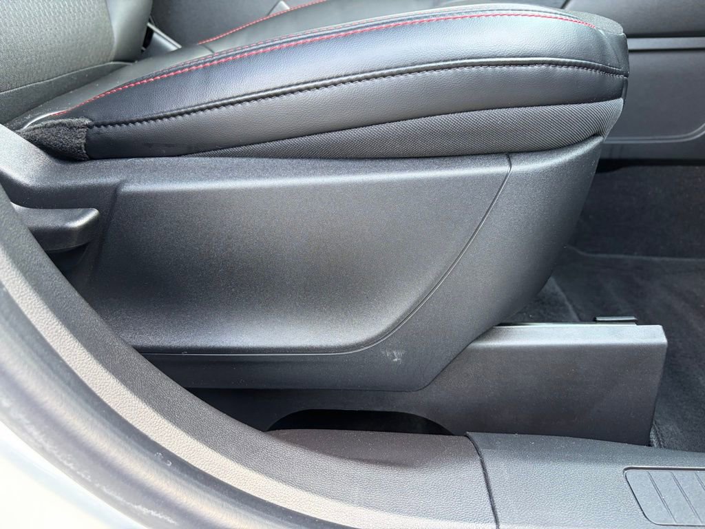 Used 2024 Ford Escape ST-Line w/ Tech Pack #1 AWD/4WD image 30