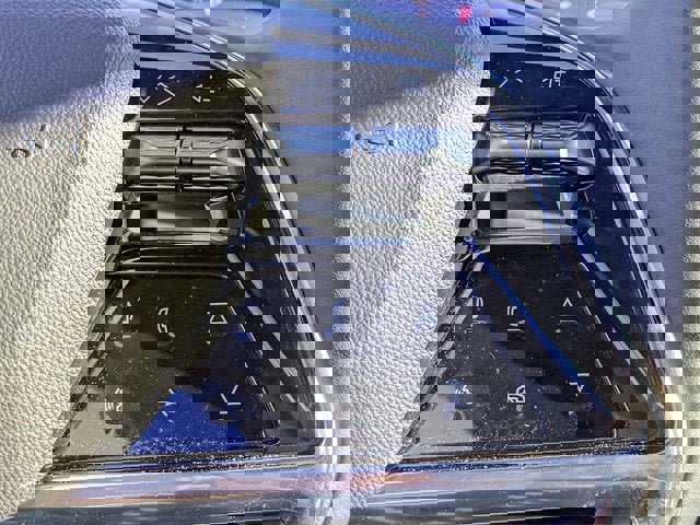 New 2025 Cadillac Escalade IQ Luxury 1 w/ Smart Trailering package image 28