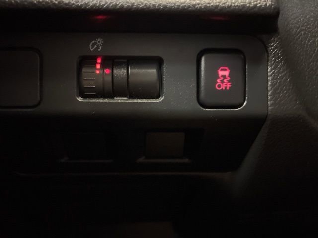 Used 2014 Subaru Impreza 2.0i Limited w/ Popular Package #2 image 37