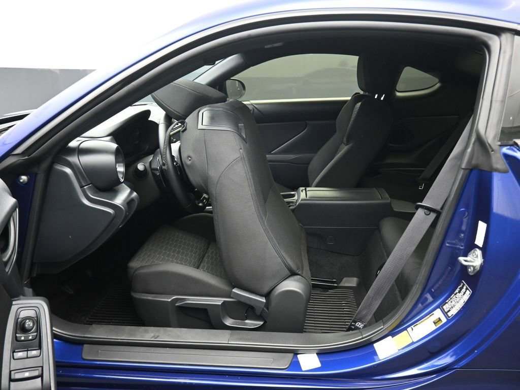 Used 2025 Toyota GR86 w/ Performance Package image 28