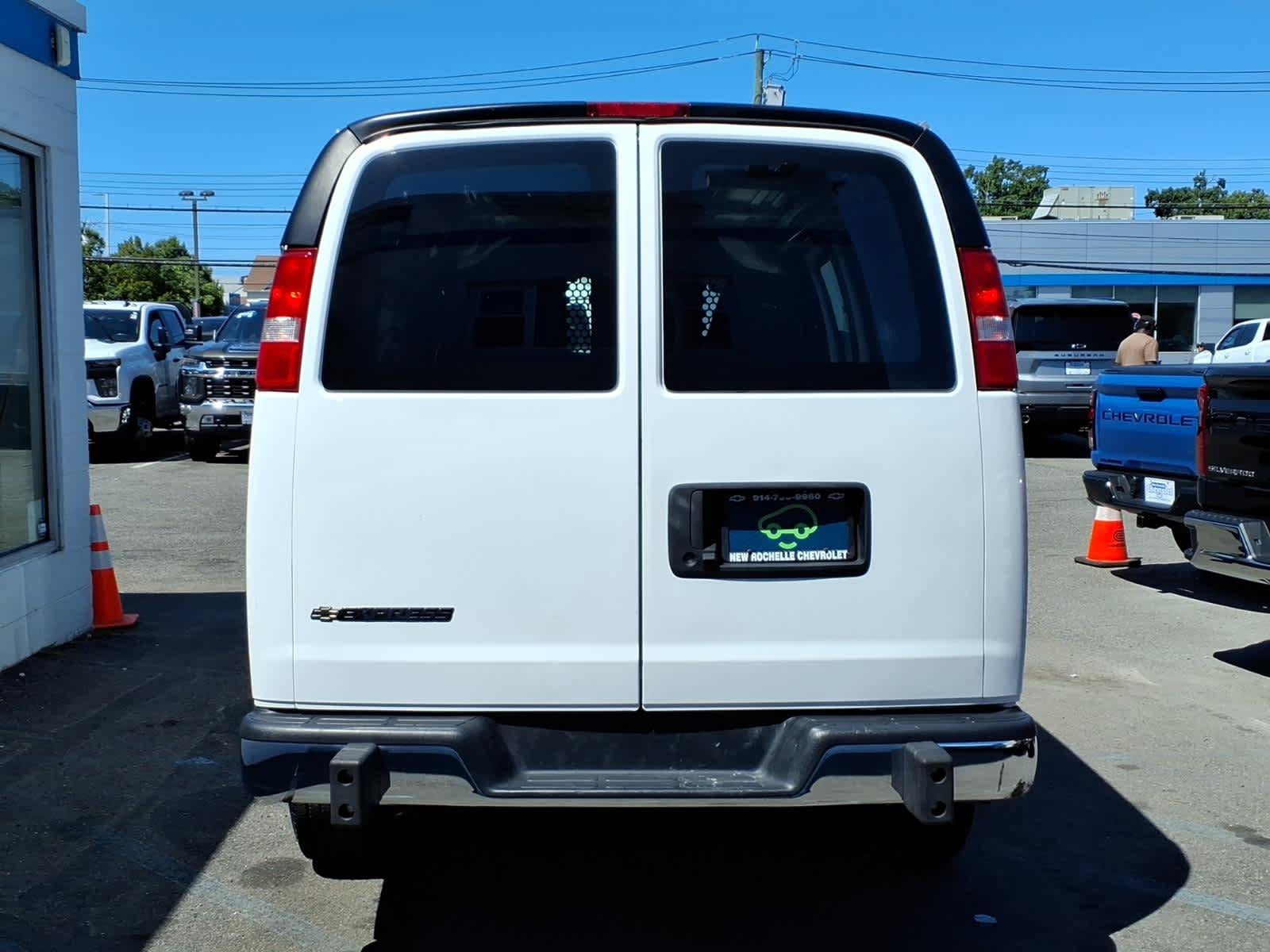 Certified 2025 Chevrolet Express 2500 w/ Driver Convenience Package RWD image 5