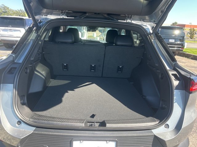 New 2026 Chevrolet Equinox EV LT image 29