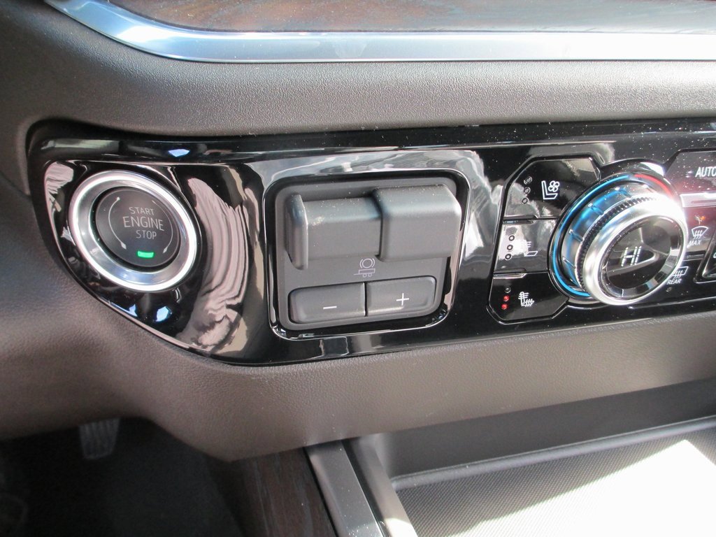 New 2026 GMC Sierra 3500 SLT w/ SLT Premium Package image 20