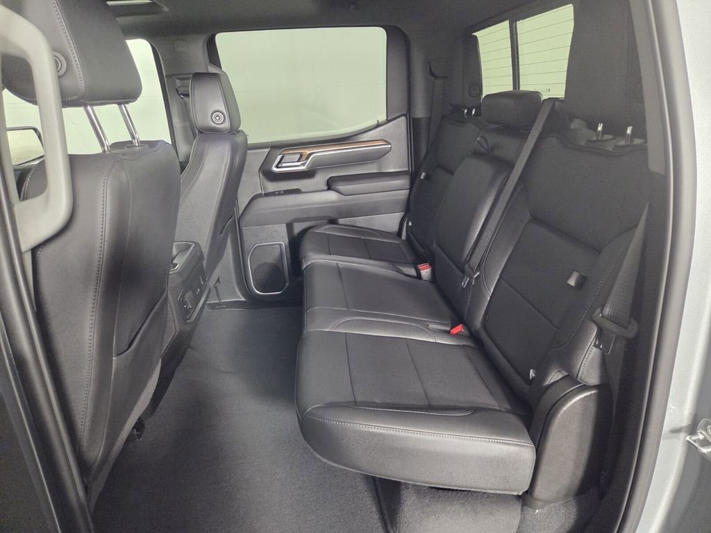 Used 2025 Chevrolet Silverado 1500 RST w/ Convenience Package II AWD/4WD image 26