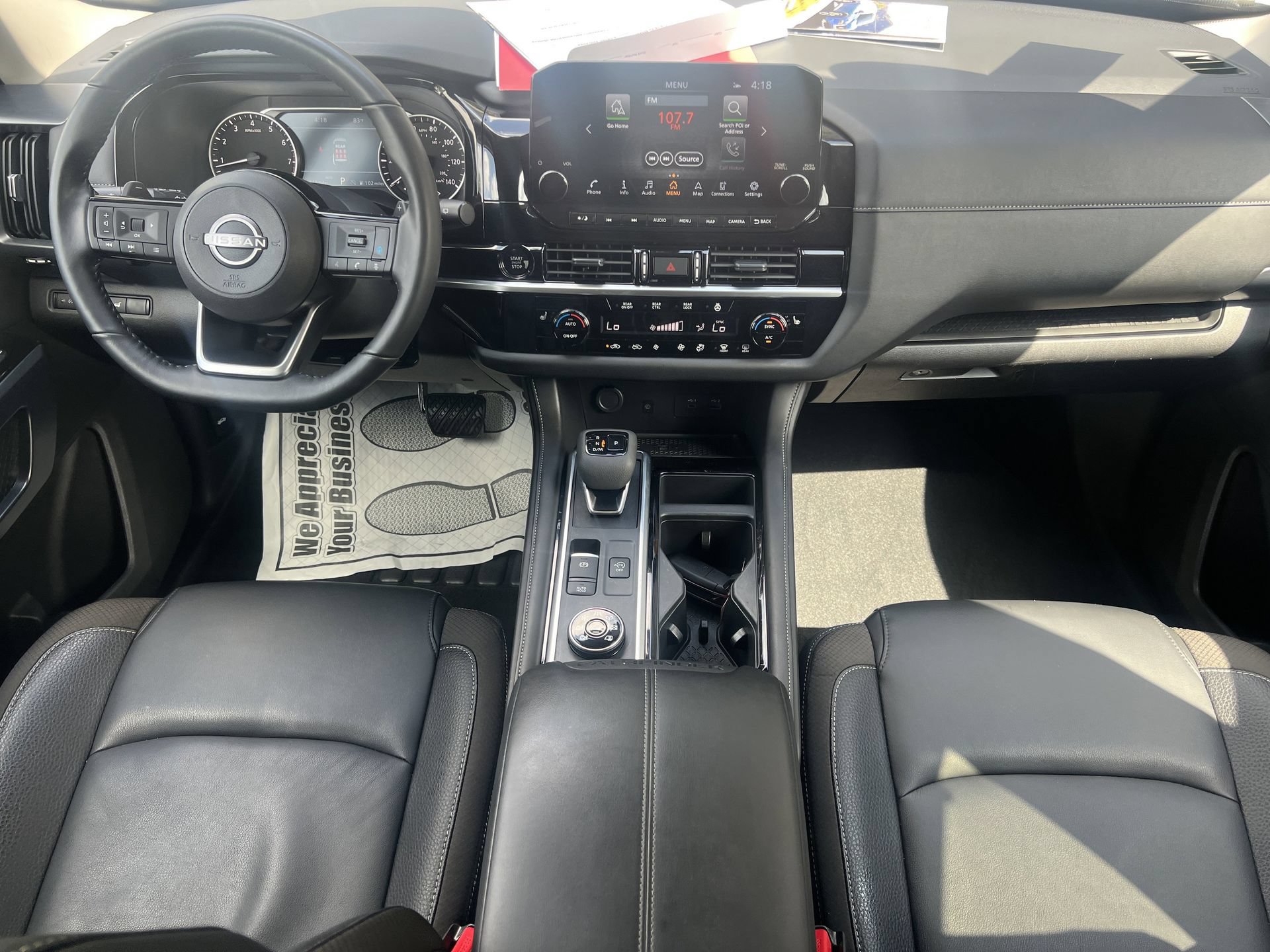 Certified 2025 Nissan Pathfinder SL AWD/4WD image 2