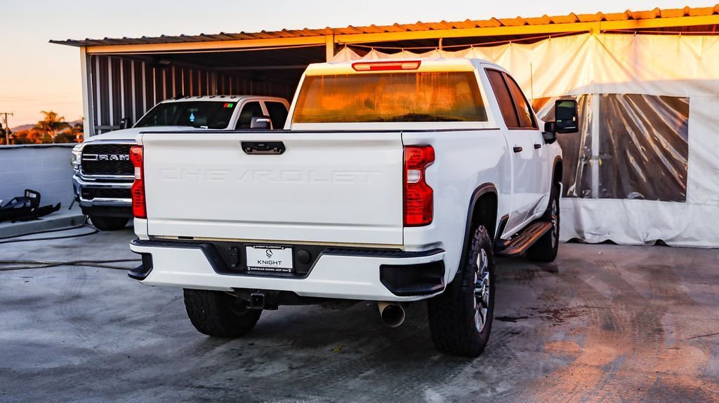 Used 2023 Chevrolet Silverado 2500 Custom w/ Custom Value Package image 9