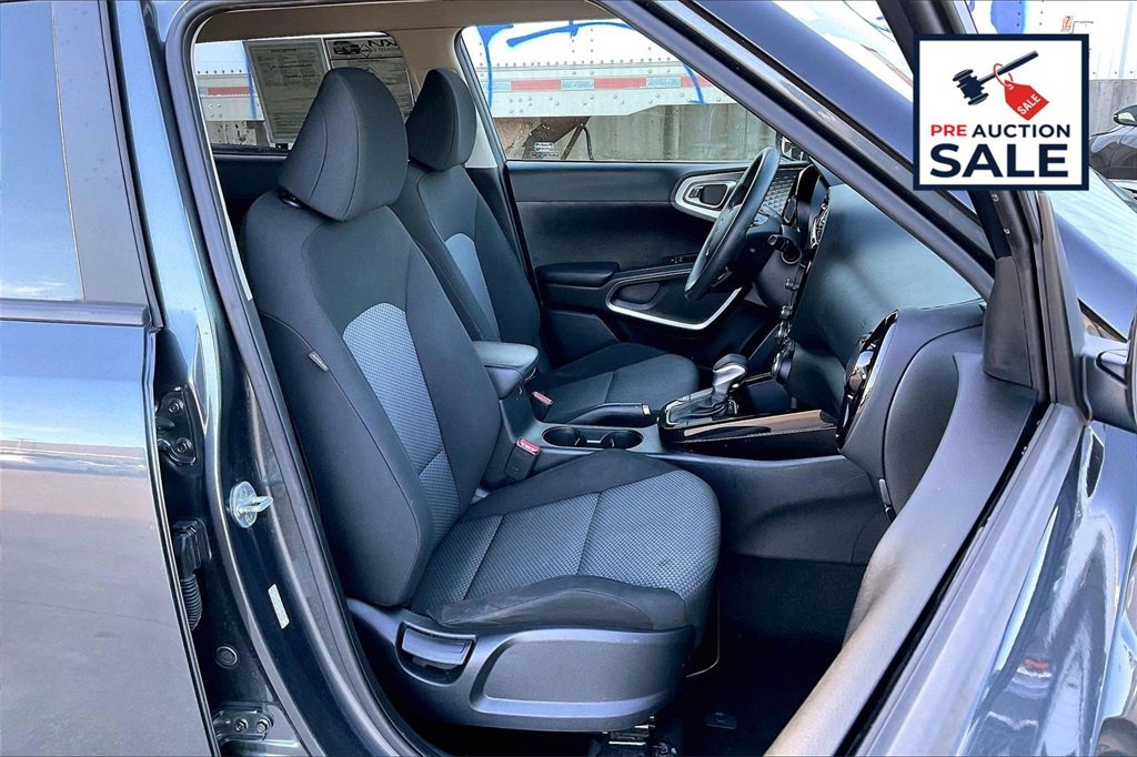 Certified 2023 Kia Soul S image 7