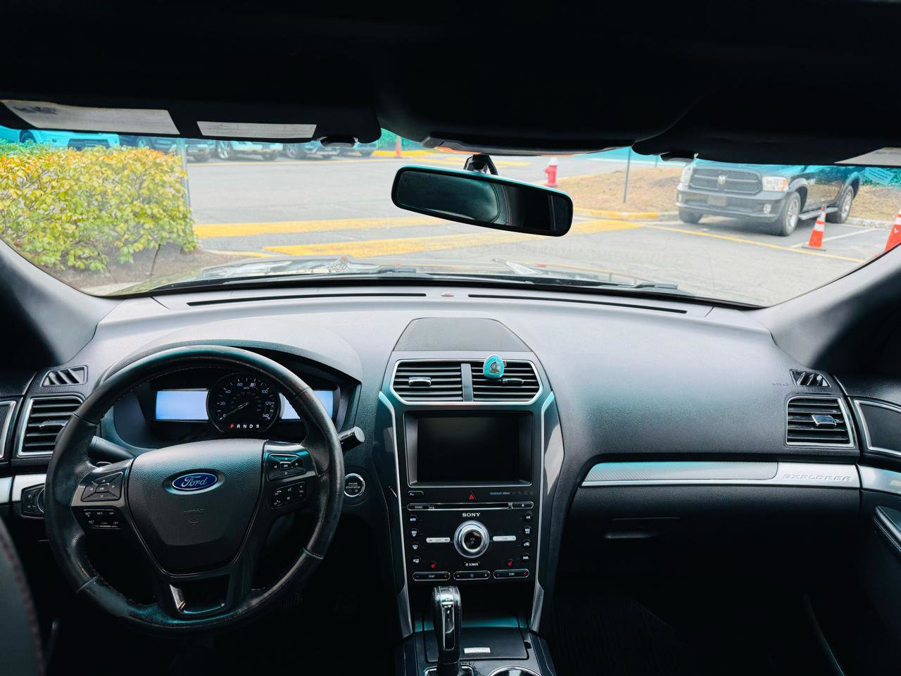 Used 2016 Ford Explorer Sport image 17