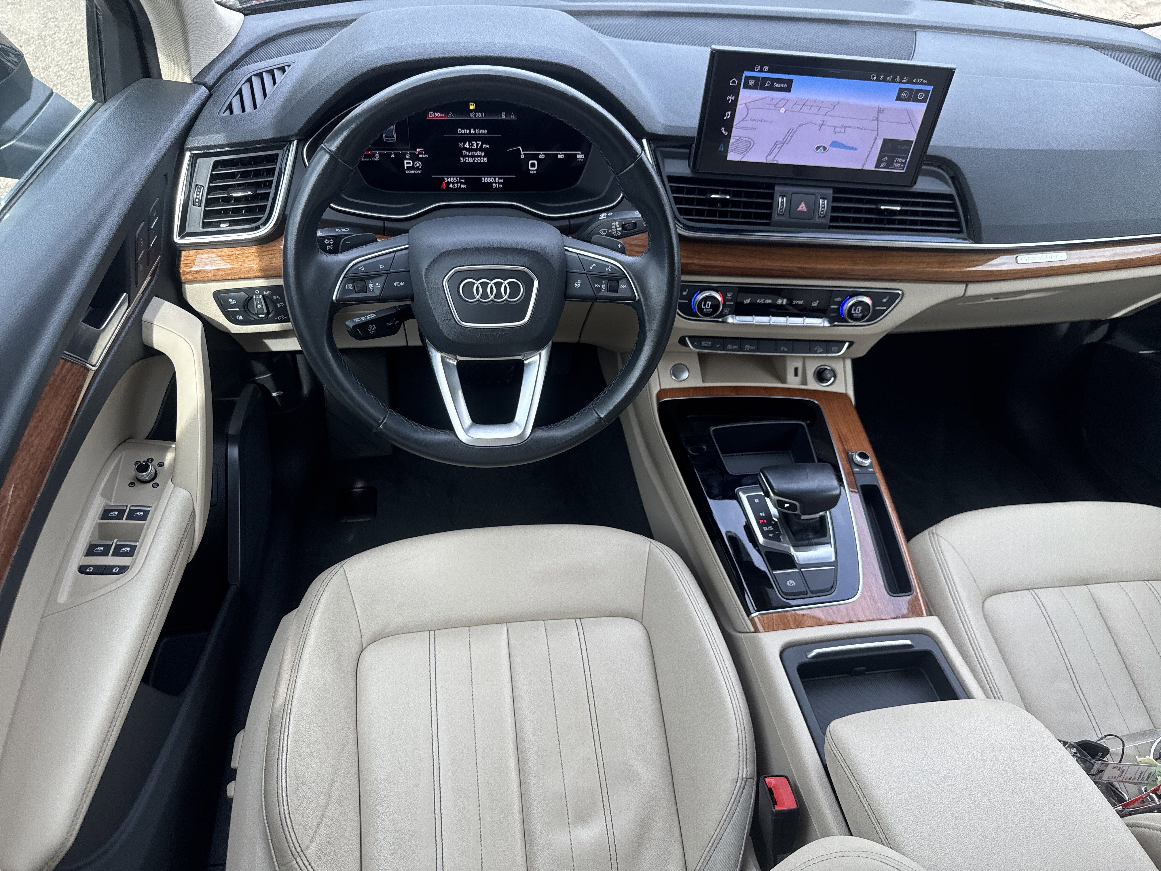 Used 2022 Audi Q5 2.0T Premium Plus w/ Premium Plus Package AWD/4WD image 7