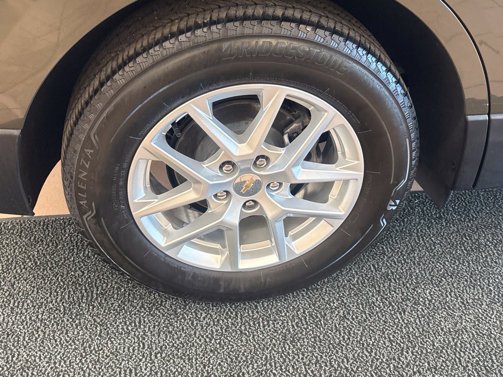 Used 2024 Chevrolet Equinox LT w/ LPO, Floor Liner Package AWD/4WD image 16